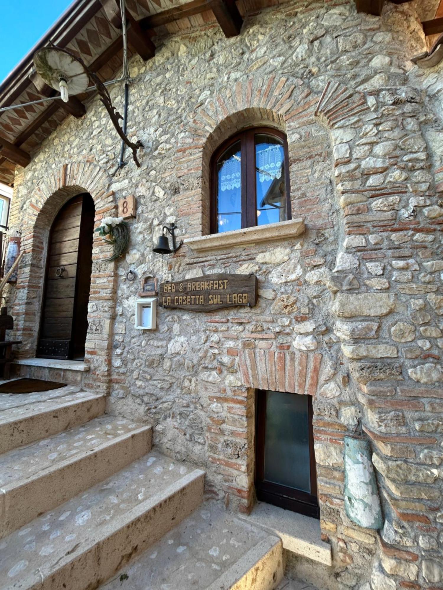 B&B La Casetta Sul Lago Colle di Tora エクステリア 写真