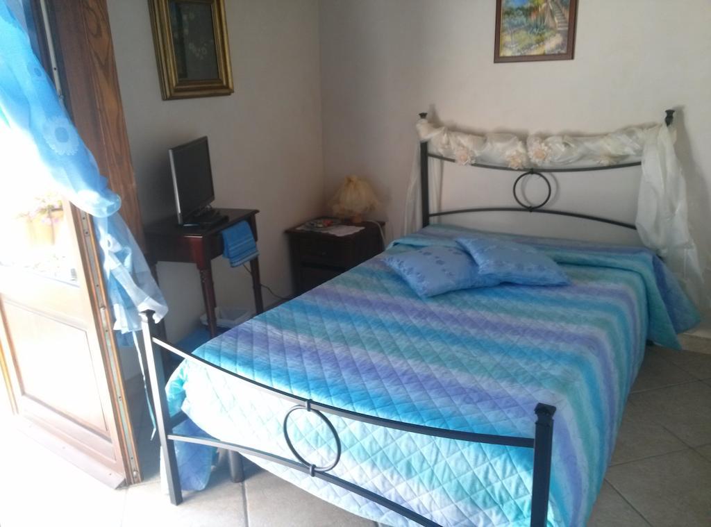 B&B La Casetta Sul Lago Colle di Tora エクステリア 写真